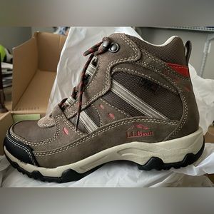 Women’s L.L.BEAN Trail Model 4 Hiking Boots Sz 8 Brand New in Box